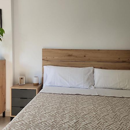 Casa De Tres Habitaciones Con Hermoso Patio プエルトリャノ エクステリア 写真